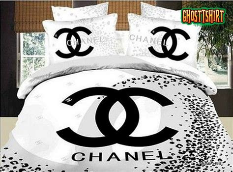 chanel blanket replica queen size|Chanel Bedding Set .